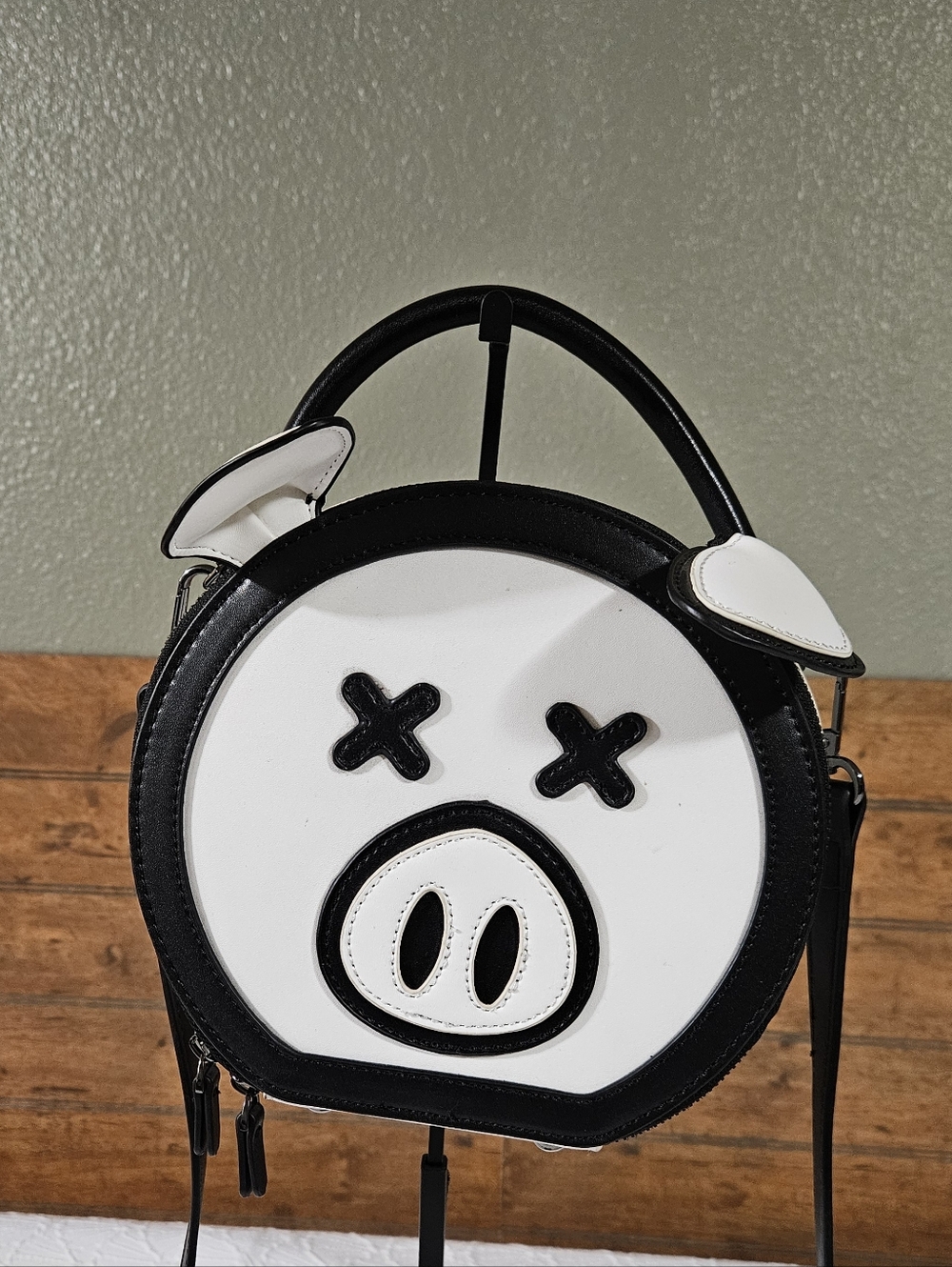 Jeffree Star X Shane Dawson Round Black & White Pig Face Cross-Eye Handbag
